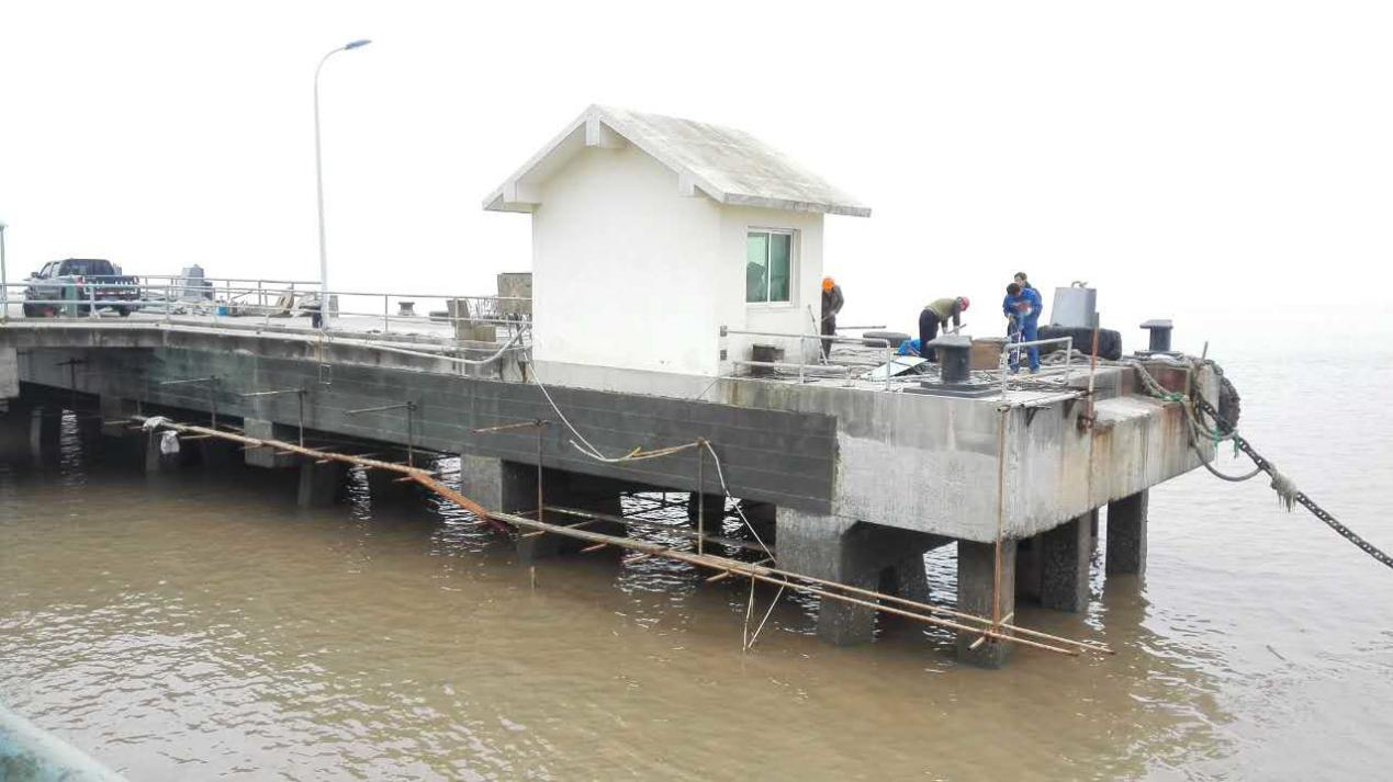 海邊建筑的混凝土裂縫要怎么處理？