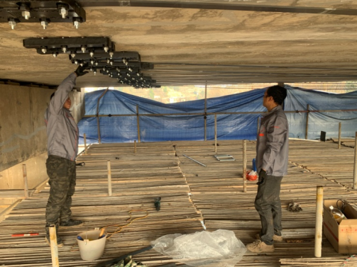 湖南省嘉禾縣車(chē)頭大橋多層預(yù)應(yīng)力碳板加固項(xiàng)目3